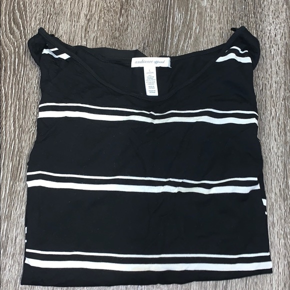 3/4 sheer back top - Picture 2 of 7